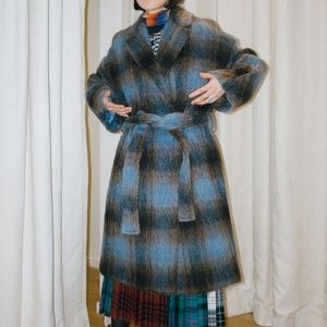 VINCE Belted Plaid Coat (New w/o tag)